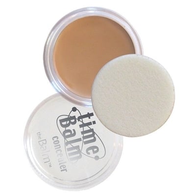 The Balm Timebalm Concealer 7,5gr timeBalm Concealer - Keskitumma/Tumma