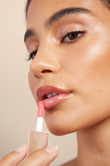 BTY by NA-KD Shimmery Lipgloss - Red