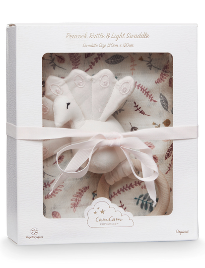 Gift Box W/ Printed Swaddle And Peacock Rattle Gift Sets Kermanvärinen Cam Cam Copenhagen