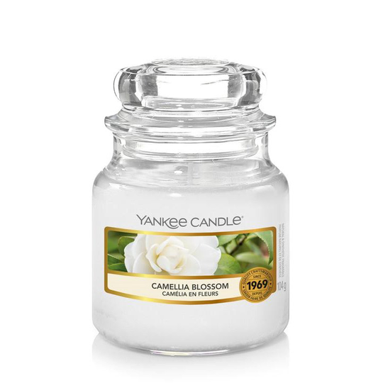 Yankee Candle Camelia Blossom Small Jar 40 h