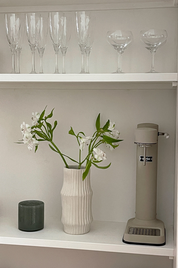 NA-KD Home Raidallinen ekomaljakko - Beige