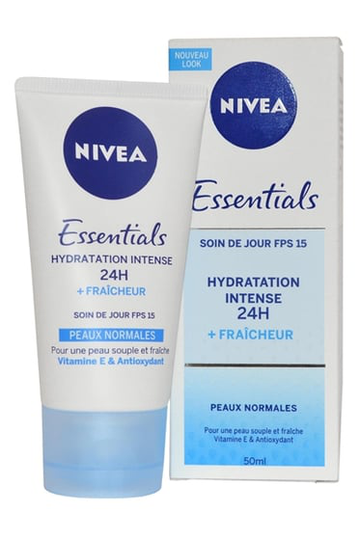 Nivea Essentials Kosteuttava päivävoide SPF15 50ml Normaali iho 24H Moisture Boost